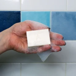 The Unemployed Philosophers Guild Badezimmer^Captain Kirk - Star Trek Seife mit Kräuter Aroma