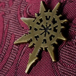 Warhammer 40K Accessoires|Rollenspiel^Warhammer 40.000 Chaos Krawatte mit Anstecknadel